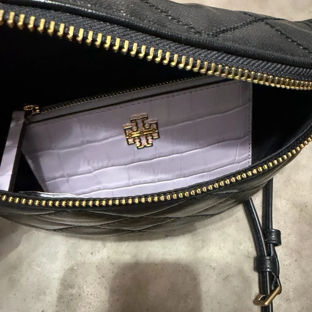 Tory Burch Black Quilted Crossbody Bag with Cream Card Holder - Picture 2 of 8